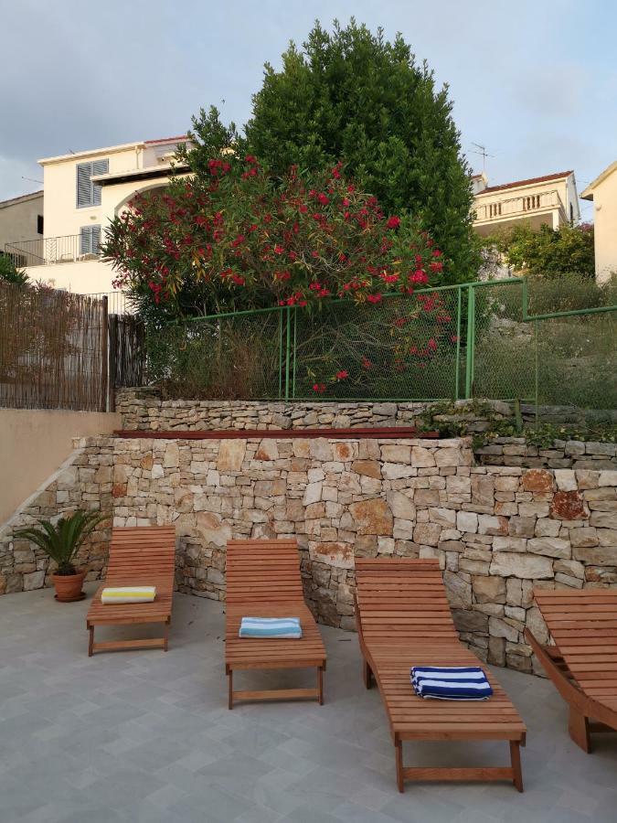 Villa V&D Milna  Exterior photo